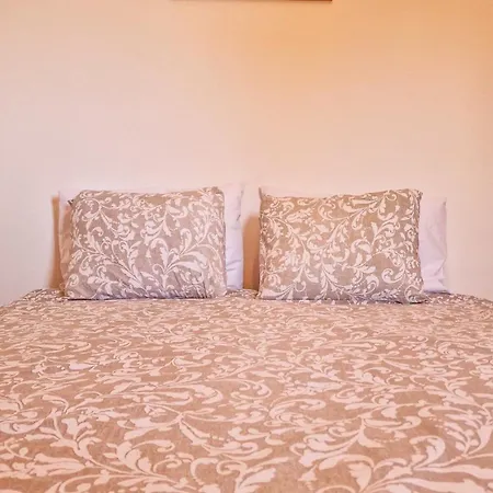 Apartment Sunny 2br Heart Of Larnaca