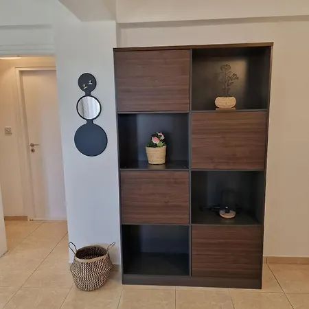 Sunny 2br Heart Of Apartament Larnaca