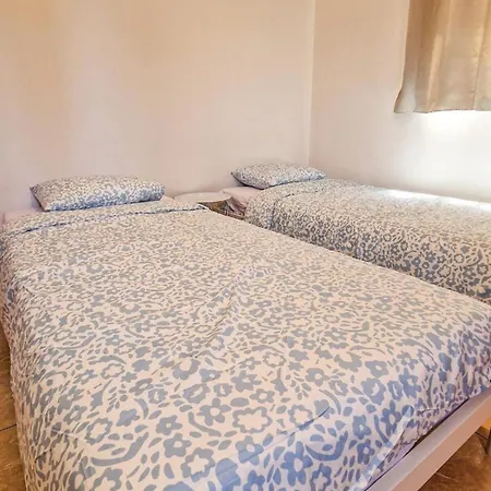דירה Sunny 2br Heart Of לרנקה